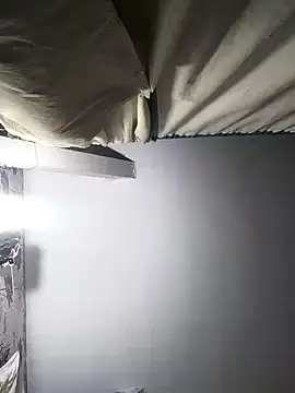 Snapshot of SweetLeila40 chatting on February 2025 04:27:01 AM SweetLeila40 online show from February 2025 04:27:01 AM