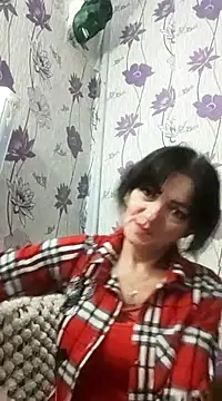 Snapshot of SweetLeila40 chatting on February 2025 12:35:02 AM SweetLeila40 online show from February 2025 12:35:02 AM