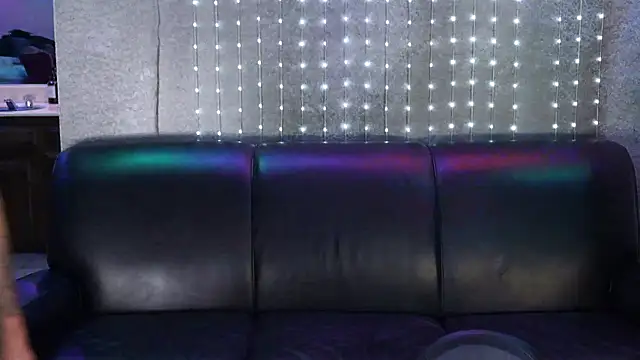 DamienSliick online show from May 2026 06:10:01 AM
