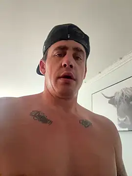 DamienSliick online show from May 2026 12:04:02 AM