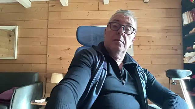 Snapshot of lelohop chatting on October 2025 12:39:02 PM lelohop online show from October 2025 12:39:02 PM