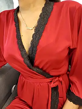 Snapshot of yhona_darling chatting on May 2026 10:55:01 AM yhona darling online show from May 2026 10:55:01 AM