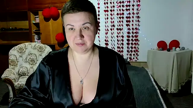 Annet1912 online show from March 2025 06:08:02 PM