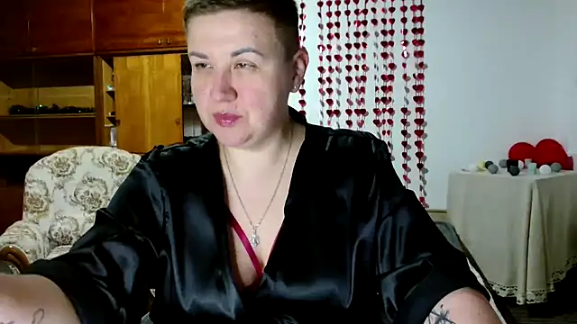 Annet1912 online show from March 2025 06:00:02 PM