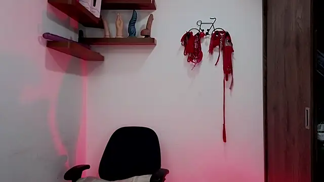 avans 15 online show from December 2025 12:05:01 AM