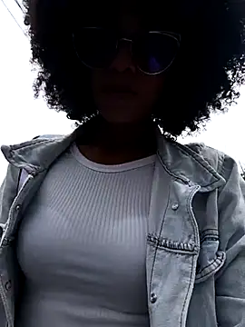 Snapshot of BlairSamy chatting on March 2025 04:55:02 PM BlairSamy online show from March 2025 04:55:02 PM