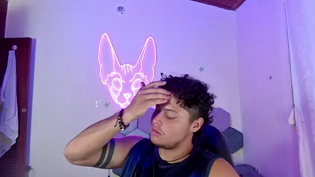 Horny tgn online show from February 2025 09:28:01 PM