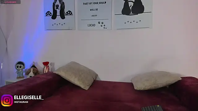 Snapshot of ElleGisellee chatting on February 2026 05:02:01 AM ElleGisellee online show from February 2026 05:02:01 AM