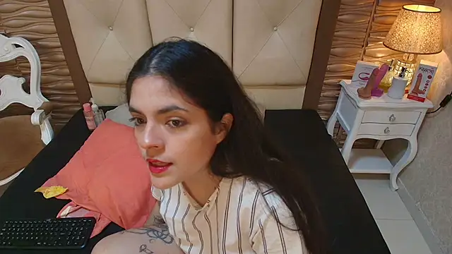 sofiaclauss online show from January 2026 08:45:02 PM