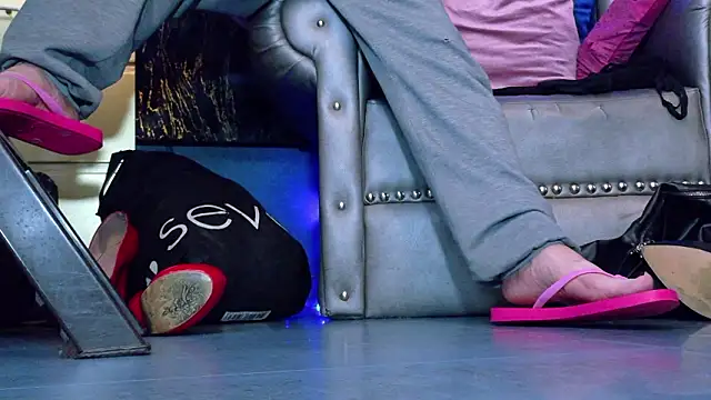 Snapshot of LusstCruella chatting on March 2026 12:55:01 PM LusstCruella online show from March 2026 12:55:01 PM