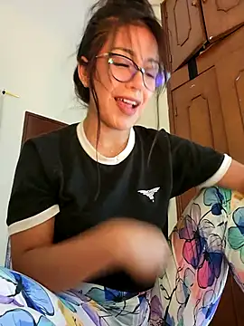 Lau1127 online show from October 2025 03:25:01 AM