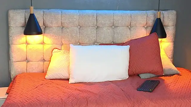 Laia and Aloby online show from February 2025 01:44:02 AM