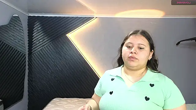 Laia and Aloby online show from February 2026 10:21:01 PM