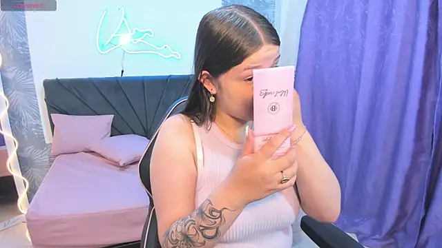 Krysstal tay online show from April 2026 12:11:02 PM