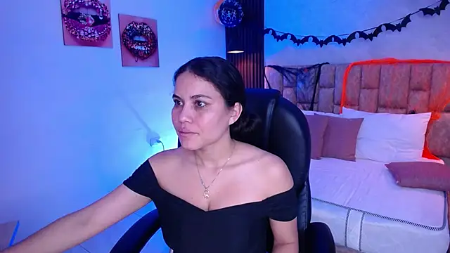 Snapshot of natasha__jackson chatting on October 2025 02:01:02 PM natasha jackson online show from October 2025 02:01:02 PM