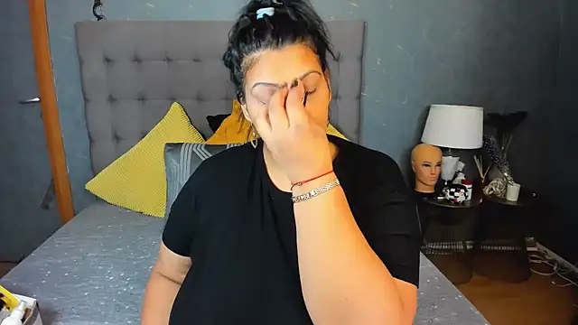 Snapshot of AmyCubes chatting on March 2026 07:05:01 AM AmyCubes online show from March 2026 07:05:01 AM