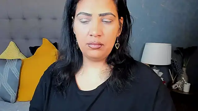 Snapshot of AmyCubes chatting on March 2026 06:21:01 AM AmyCubes online show from March 2026 06:21:01 AM