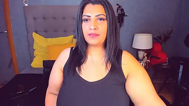 Snapshot of AmyCubes chatting on April 2026 12:05:01 AM AmyCubes online show from April 2026 12:05:01 AM