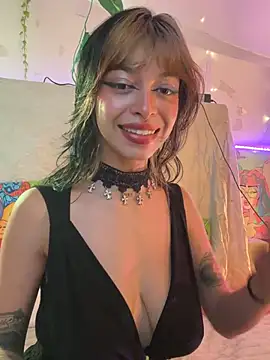 Snapshot of Kitty_arts chatting on January 2025 01:01:01 AM Kitty arts online show from January 2025 01:01:01 AM