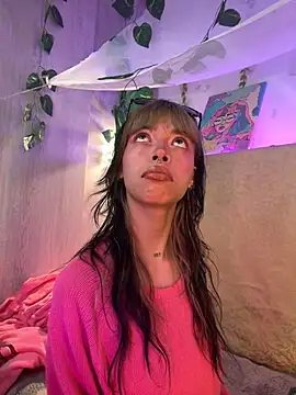 Snapshot of Kitty_arts chatting on February 2025 10:52:02 PM Kitty arts online show from February 2025 10:52:02 PM