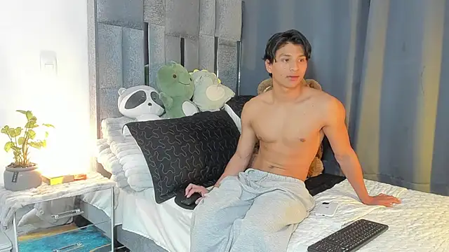 All3ssandr0 online show from February 2026 12:09:01 AM