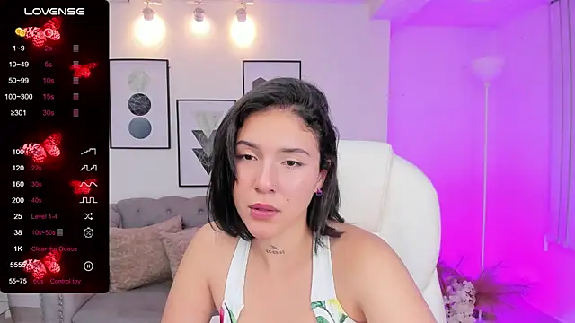 kendaall jenner  online show from December 2024 04:01:02 AM