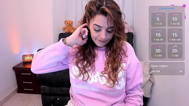 Lu perez online show from April 2026 02:09:01 PM