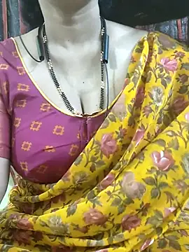 Snapshot of bhuvana555 chatting on November 2025 05:39:02 AM bhuvana555 online show from November 2025 05:39:02 AM