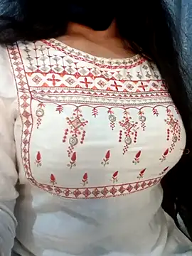 Snapshot of Rina777o chatting on November 2025 05:35:02 PM Rina777o online show from November 2025 05:35:02 PM