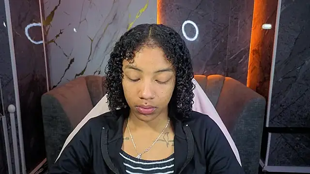 Violeth b online show from November 2025 12:49:01 PM