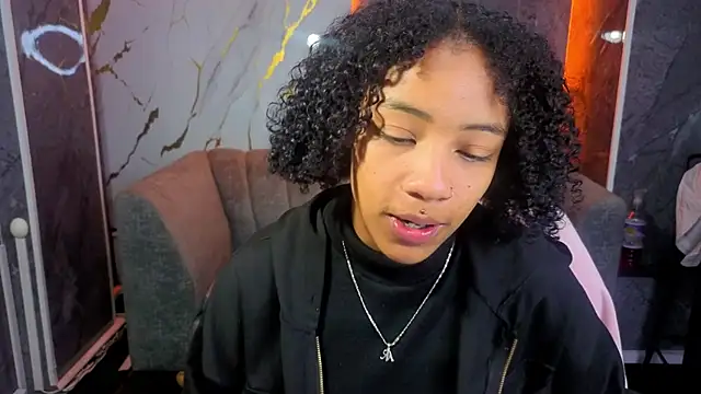 Violeth b online show from November 2025 12:48:02 PM