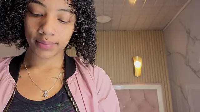 Violeth b online show from December 2025 12:44:02 PM