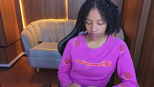 Violeth b online show from February 2026 12:34:01 PM