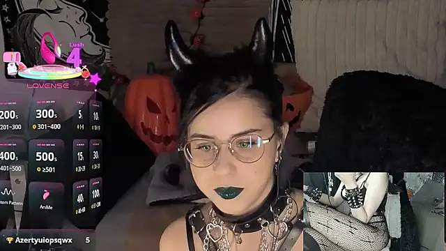 Snapshot of LisandreLaVenale chatting on October 2025 11:09:02 PM LisandreLaVenale online show from October 2025 11:09:02 PM