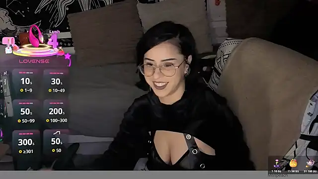 Snapshot of LisandreLaVenale chatting on November 2025 11:32:01 PM LisandreLaVenale online show from November 2025 11:32:01 PM