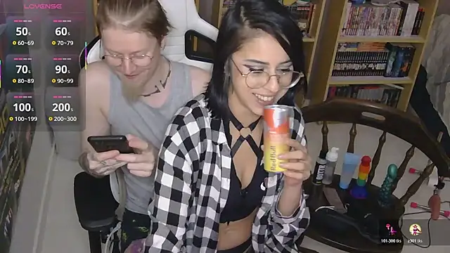 Snapshot of LisandreLaVenale chatting on November 2025 09:49:02 PM LisandreLaVenale online show from November 2025 09:49:02 PM