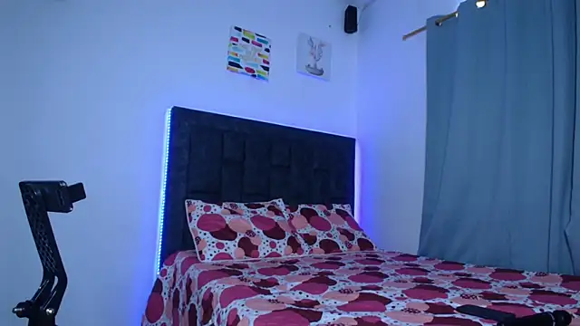 IssabellaLopez online show from March 2026 03:15:02 PM