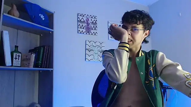 Jeam hot online show from December 2024 12:12:01 AM