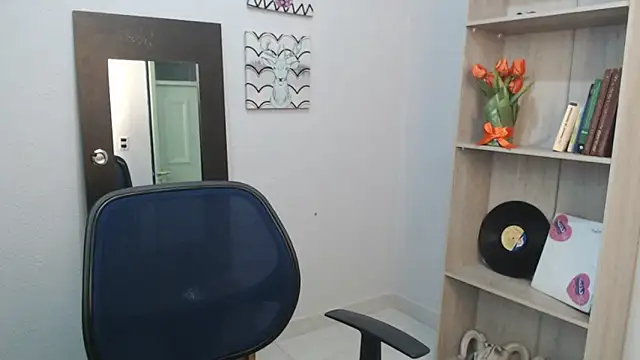 Jeam hot online show from December 2024 08:03:02 PM