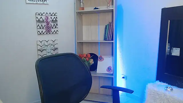 Jeam hot online show from January 2025 09:20:01 PM