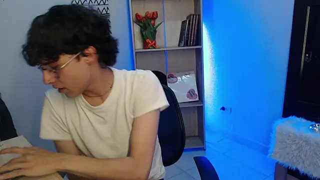 Jeam hot online show from January 2025 12:36:01 AM