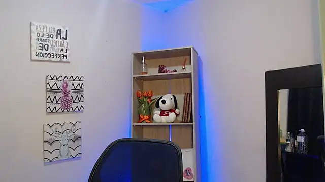 Jeam hot online show from January 2025 08:42:01 PM