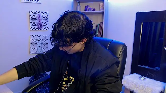 Jeam hot online show from February 2025 09:04:01 PM