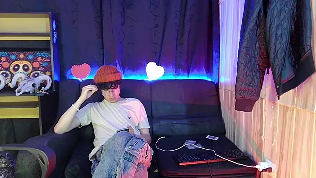 Jeam hot online show from February 2025 01:03:01 AM