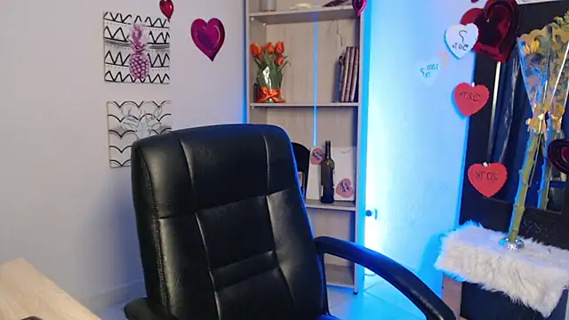 Jeam hot online show from February 2025 01:11:02 AM