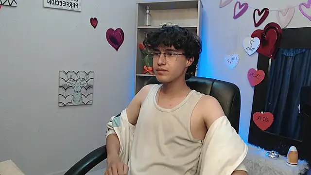 Jeam hot online show from March 2025 08:45:02 PM