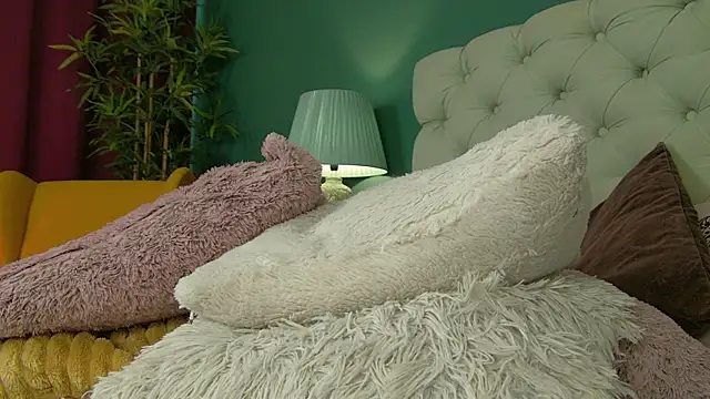 Snapshot of Foxxxy_MILF chatting on January 2025 08:25:02 AM Foxxxy MILF online show from January 2025 08:25:02 AM