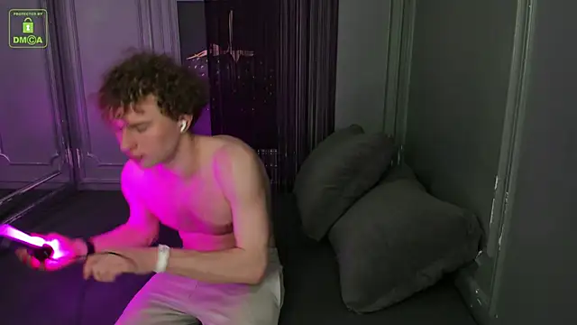 Snapshot of Tony_Talorr chatting on November 2025 08:30:01 PM Tony Talorr online show from November 2025 08:30:01 PM