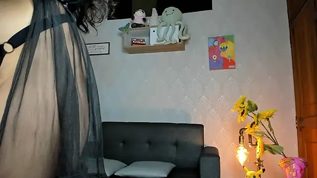 Snapshot of Alaia_Love77 chatting on May 2026 10:59:01 PM Alaia Love77 online show from May 2026 10:59:01 PM