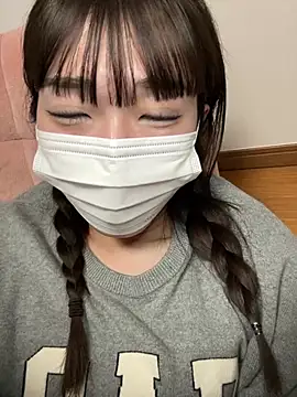 Snapshot of pantumieteruyo chatting on February 2025 01:05:01 PM pantumieteruyo online show from February 2025 01:05:01 PM